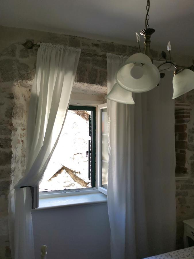L&L Rooms Royal Sibenik Exterior photo