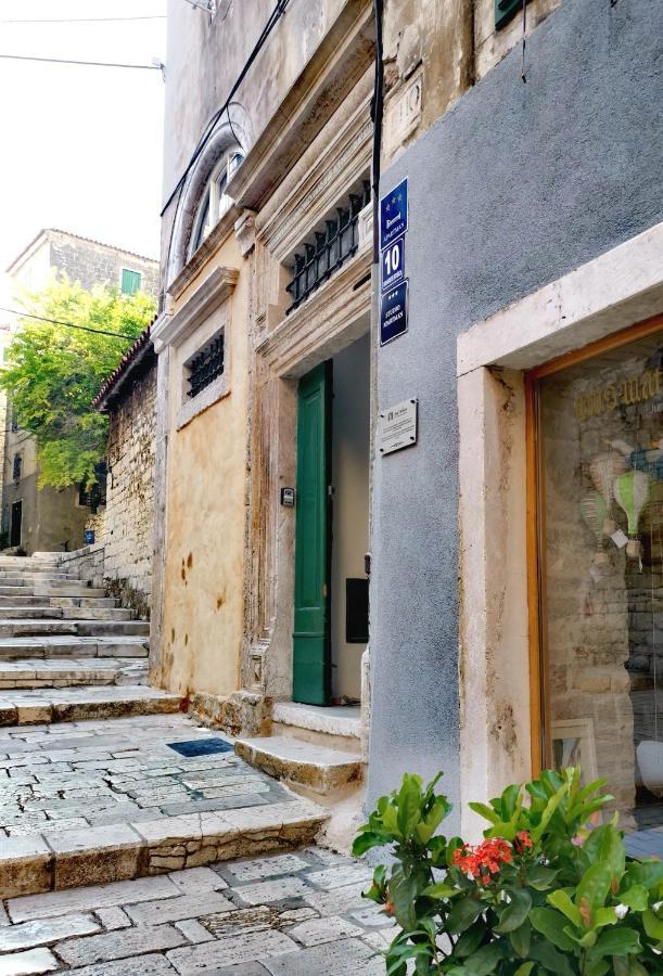 L&L Rooms Royal Sibenik Exterior photo
